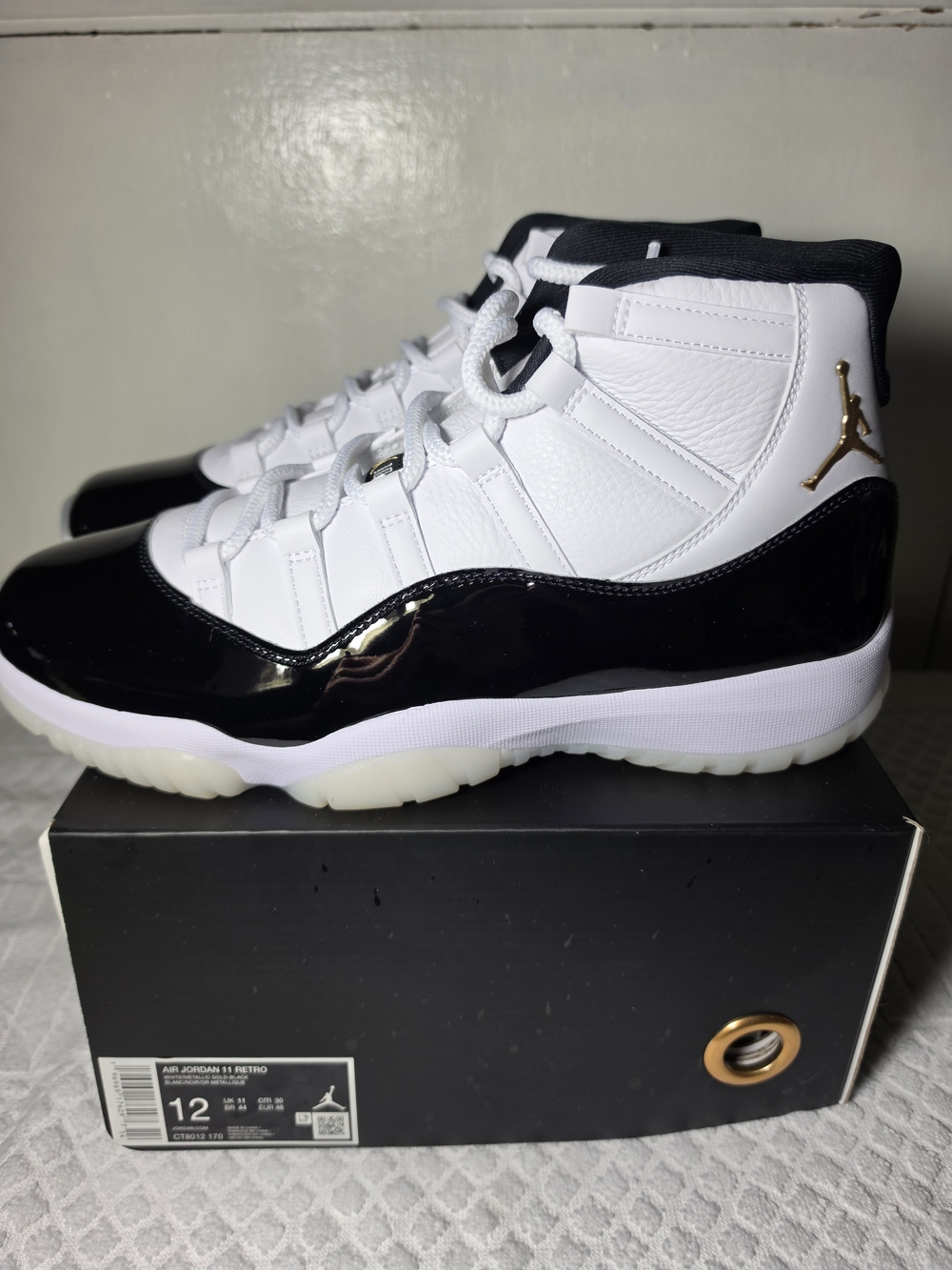 Air Jordan 11 Retro 'Concord' White Black with Gold Jumpman